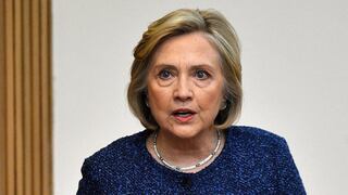 Hillary Clinton dice que EE.UU. vive "tiempos difíciles" tras amenazas de bomba