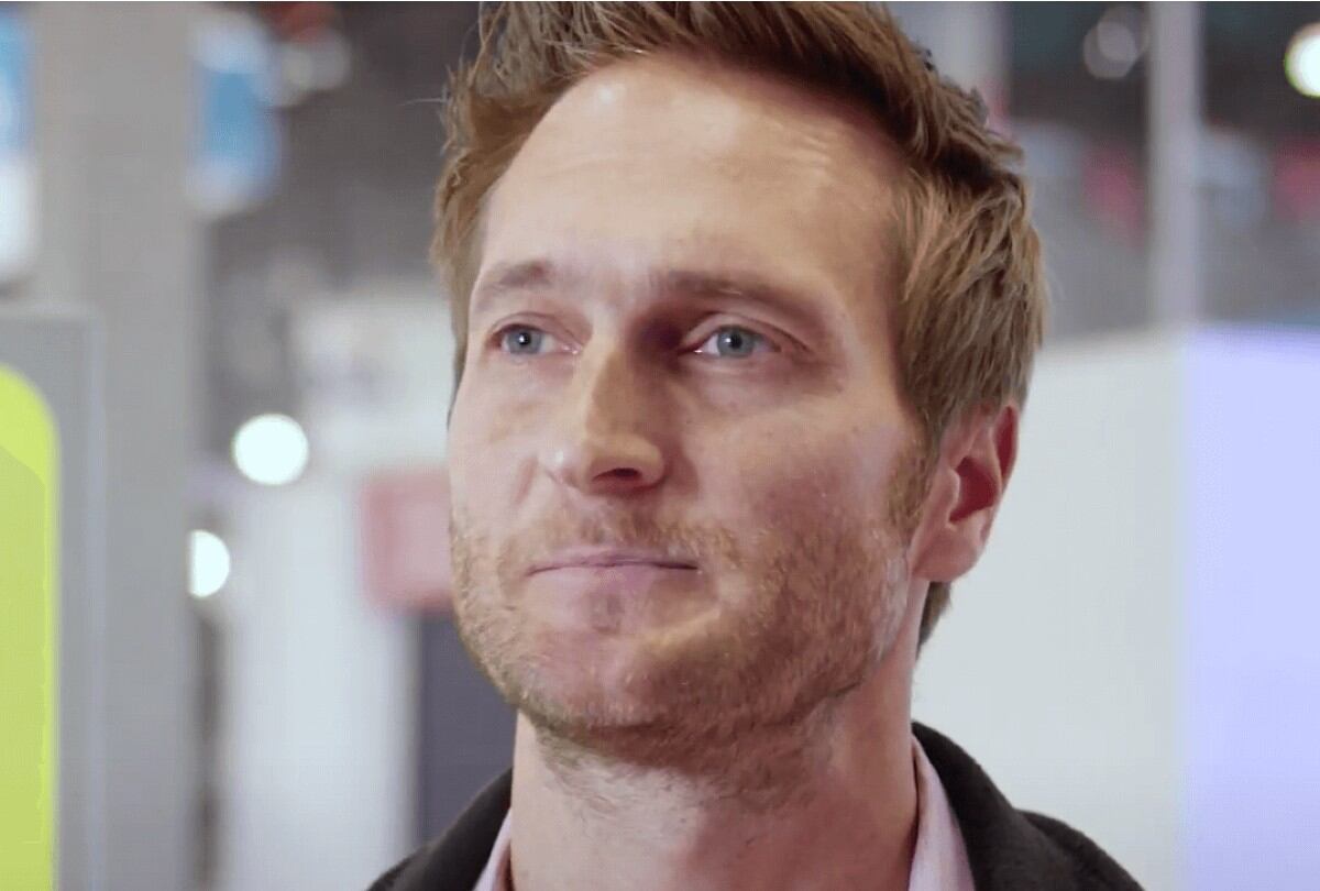 John Miller es la actual pareja de Jennifer Garner. | Crédito: NEC America / YouTube.