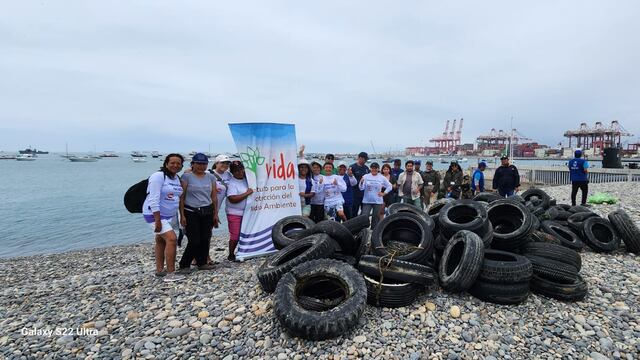 Callao: limpieza del mar chalaco permite la extracción de más de 100 llantas y otros residuos 