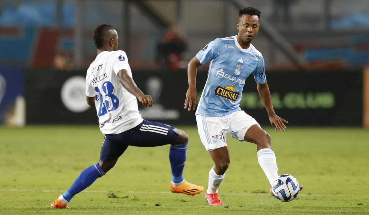 Sporting Cristal vs. Emelec en partido por Copa Sudamericana. (Foto: Violeta Ayasta / @photo.gec)