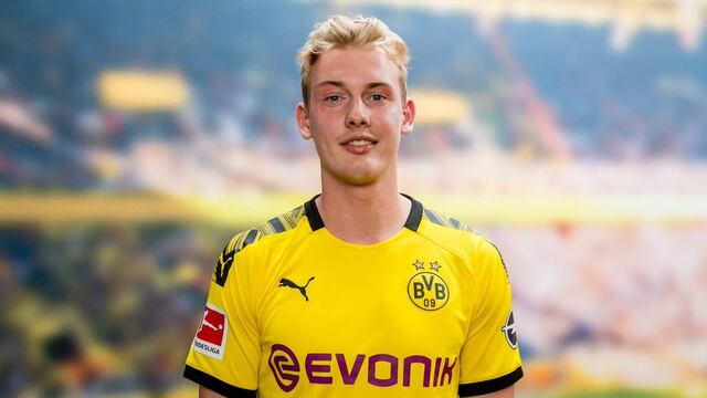 Borussia Dortmund hizo oficial el fichaje de Julian Brandt