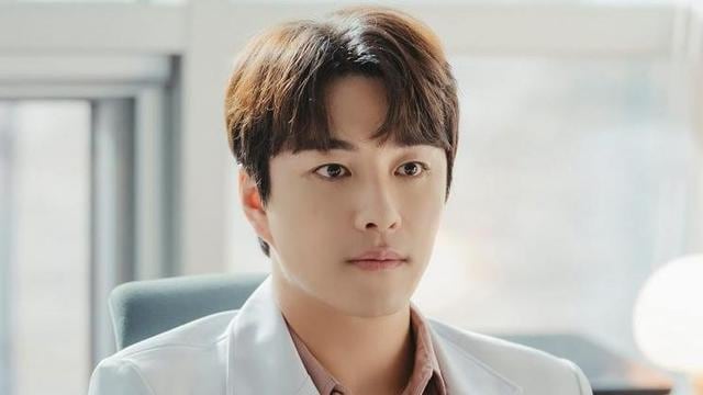 Min Woo-hyuk como Roy Kim en la serie “Doctora Cha” (Foto: Netflix)
