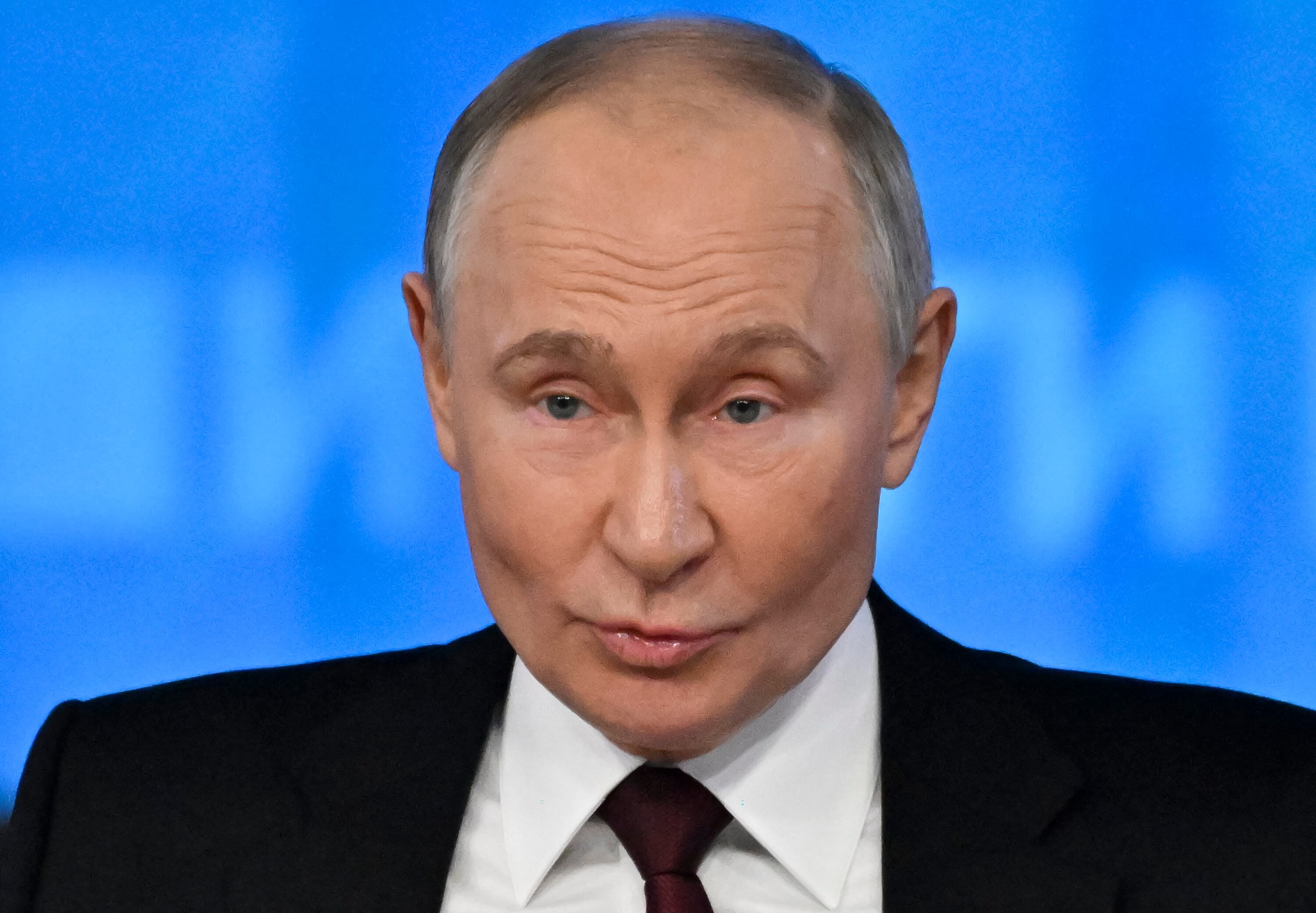 El presidente de Rusia Vladimir Putin celebra su conferencia de prensa anual de fin de año en Moscú el 19 de diciembre de 2024. (Foto de Alexander NEMENOV / AFP).