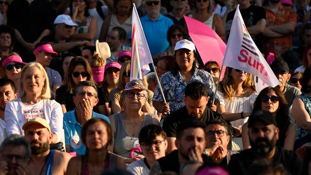 “Venimos del futuro”, la historia de los latinos que apoyan el voto a la derecha en España