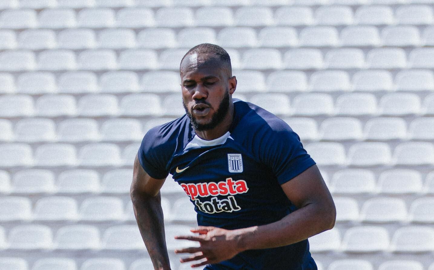 El entrenado blanquiazul explicó las razones de su ausencia ante Deportivo Garcilaso por la Liga 1 Te Apuesto.