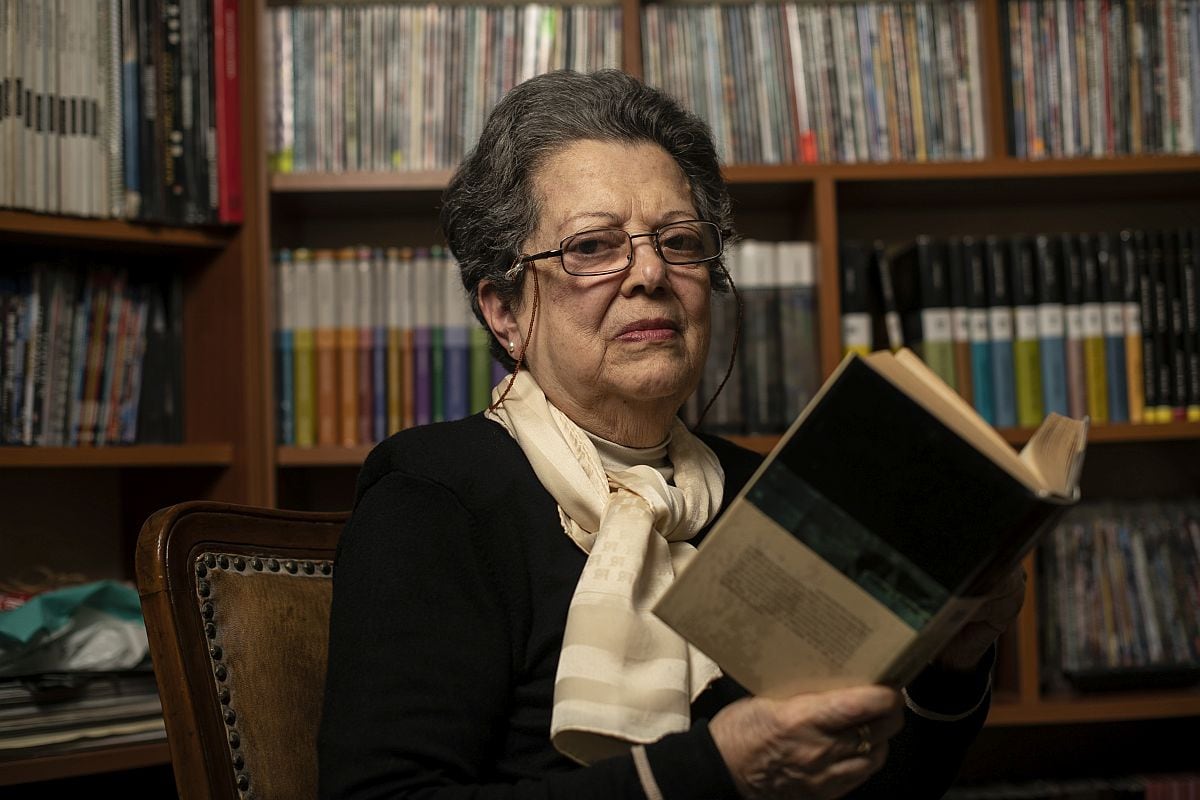 Beatriz Prieto —bibliotecóloga de profesión— fue directora de la Biblioteca Ricardo Palma de Miraflores durante 26 años. En su gestión se creó la Feria del Libro del mismo nombre.