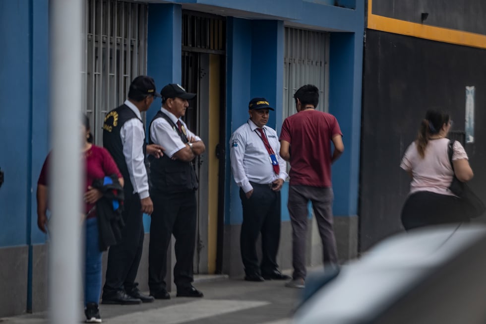 El Comercio acudió a las oficinas administrativas de la UNAC desde las 7:00 a.m. hasta las 10:20 a.m. del viernes 26 de junio para recoger la versión de la rectora y del administrador. Personal de seguridad indicó que no llegarían. Foto: GEC.