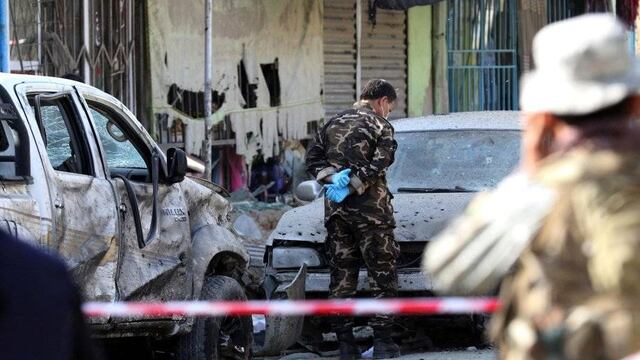 Afganistán: dos fallecidos tras atentado del EI en autobús en barrio chiita de Kabul