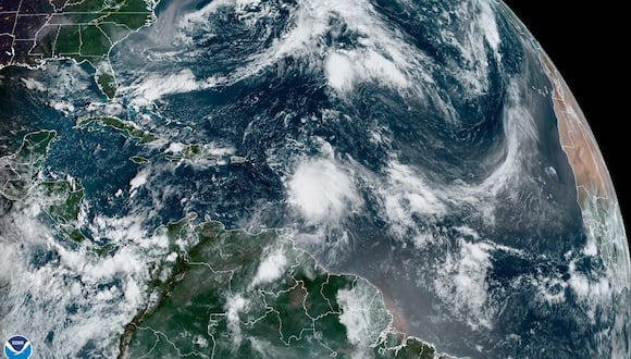 La localización de la tormenta tropical Philippe en el Atlántico, el 2 de octubre de 2023. (Foto de EFE/NOAA-NHC)
