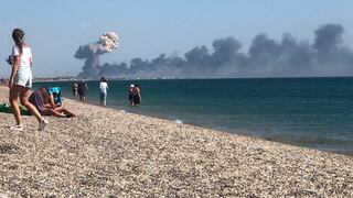 Se registran fuertes explosiones en base aérea rusa de Novofedorivka en Crimea; hay al menos un muerto | VIDEOS