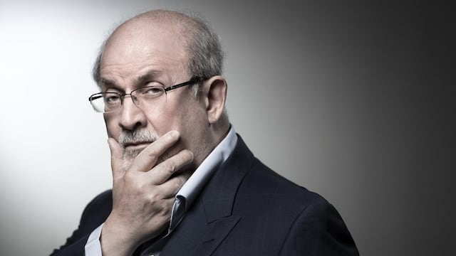 Quien es Salman Rushdie, por qué Irán lo quiere muerto hace 33 años y qué han dicho sobre el último atentado contra él