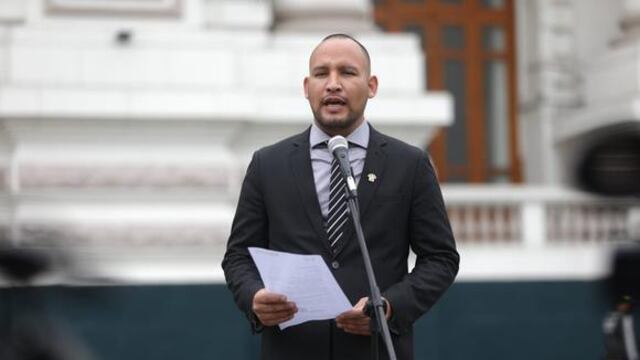 Alejandro Muñante es el tercer congresista que devuelve el bono de S/ 9.900