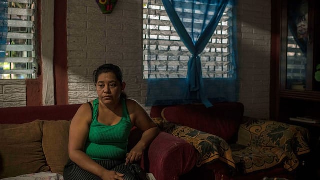 "Yo no quería que se fueran": Una familia salvadoreña llora a Óscar y Valeria Martínez