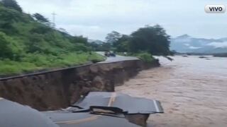 Piura: río Serrán arrasa carretera y aísla a cerca de diez caseríos de Salitral y poblados de Huancabamba