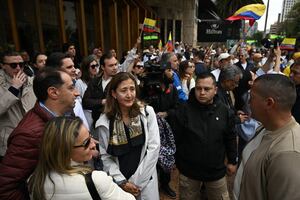 Exrehén de las FARC Ingrid Betancourt lanza candidatura al Congreso de Colombia