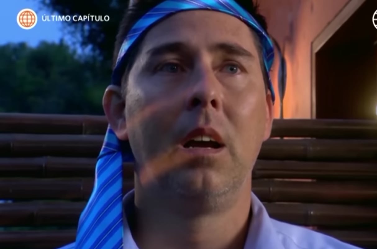 'Tito’ recibe misterioso mensaje y descubre que es padre de una niña en "Al fondo hay sitio". (Foto: Captura de video)