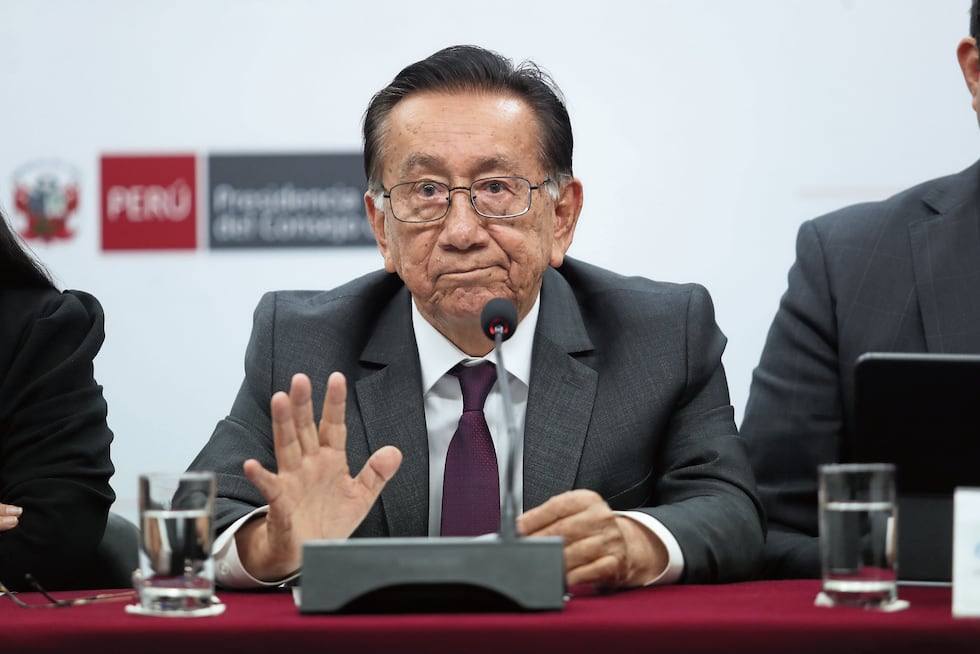 Lima, 10 de marzo 2026
En conferencia de prensa, el Presidente de la República José María Balcázar anuncia que el servicio de gas natural se restituirá el domingo 15 de marzo.
Fotos Jesús Saucedo /@photo.gec