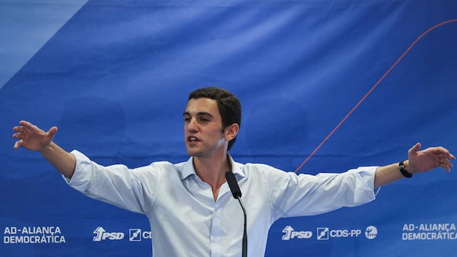 Los dos principales partidos cierran la campaña en Portugal con ligera ventaja socialista