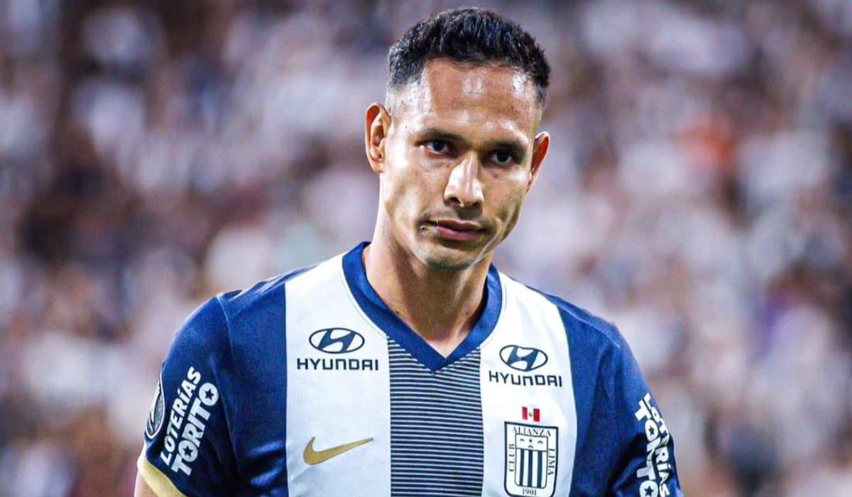 El zaguero central renovó hasta el 2028 con Alianza Lima y se mostró motivado de cara a los próximos retos. (Foto: Liga 1)