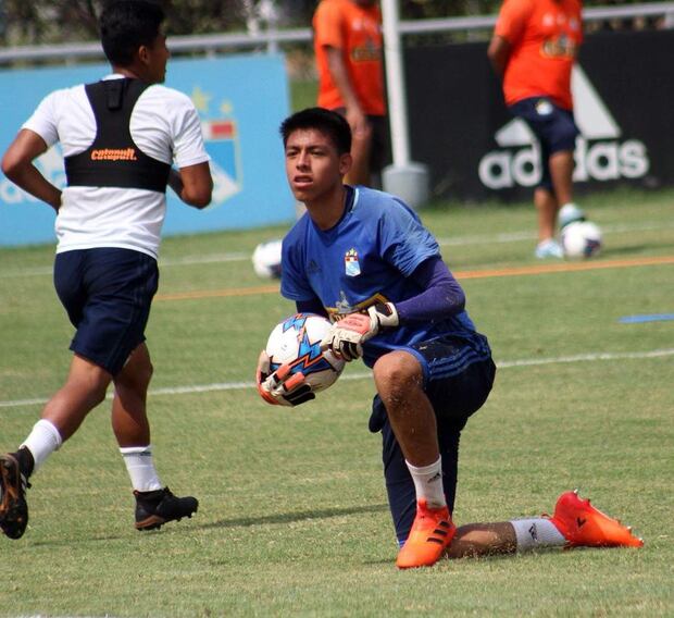 Diego Enríquez fue capitán en la categoría 2002 durante su etapa formativa. (FOTO: RRSS).