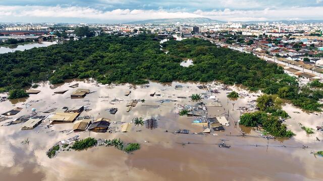 “Escenario de guerra”: el sur de Brasil a contrarreloj para contener la tragedia climática
