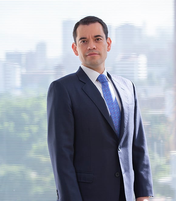 César Cuervo considera que, más allá del gobierno de turno, debe darse un mayor impulso a la inversión privada y a la expansión del mercado de capitales.