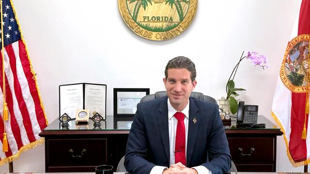 Investigan una amenaza “nazi” contra alcalde judío ortodoxo de Miami-Dade 