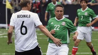 Manuel Negrete, mexicano y autor del gol más hermoso de la Copa del Mundo, tiene COVID-19
