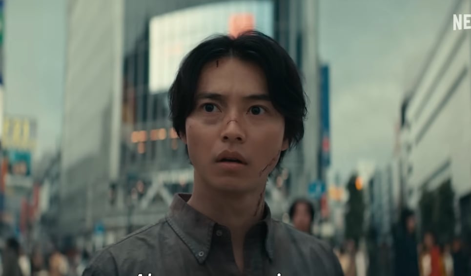 Arisu Ryōhei (Kento Yamazaki) regresa a Tierra Fronterizas para salvar a su esposa Yuzuha Usagi (Tao Tsuchiya) en la tercera temporada de "Alice in Borderland" (Foto: Netflix)