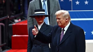 ¿Qué pasó? El beso que Donald Trump no pudo darle a Melania Trump