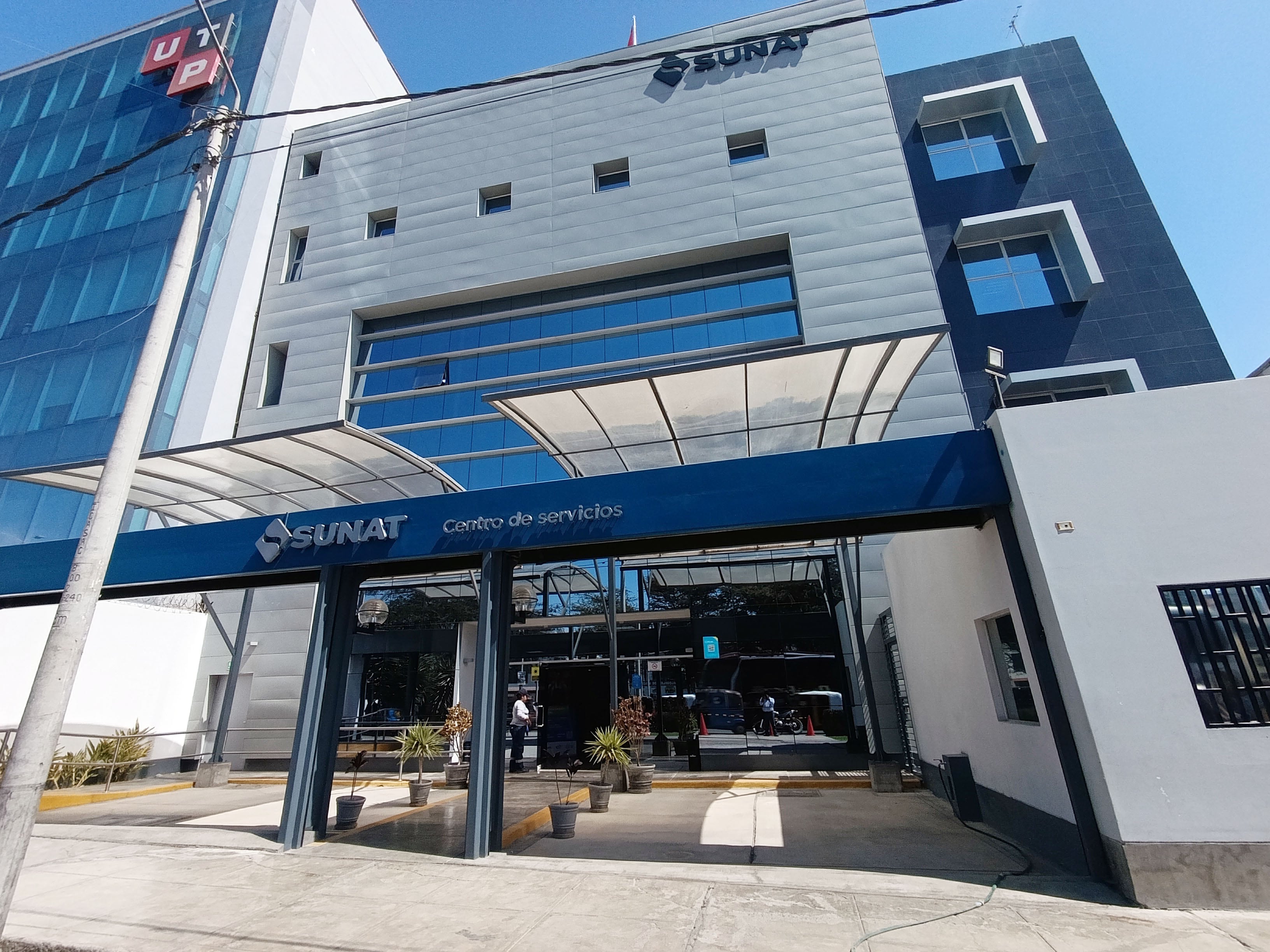 La SUNAT tiene diversas finalidades, pero entre las más principales se encuentra el administrar los tributos del gobierno nacional.