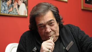 Cantante argentino Cacho Castaña muere a los 77 años