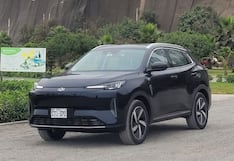 Es uno de los carros híbridos más baratos del Perú, rinde 65 km/g y tiene cámara 360°: manejamos el Changan CS55 Plus IDD