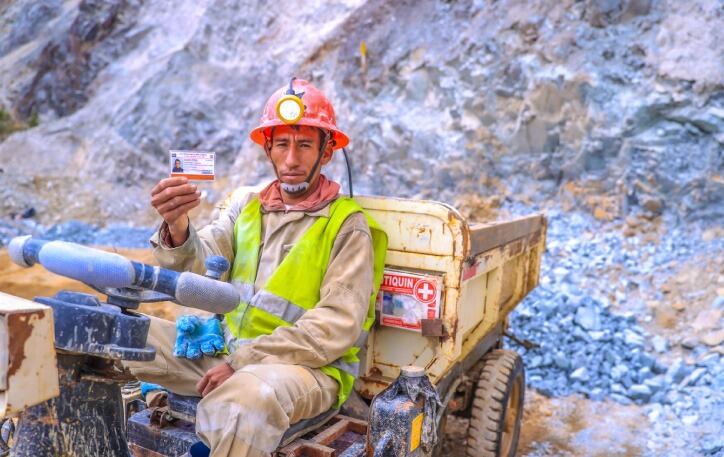 El IIMP propone aprovechar el pedido de delegación de facultades del Ejecutivo en materia de minería ilegal, para elaborar una nueva Ley MAPE. El Congreso no podrá hacerlo, señala.