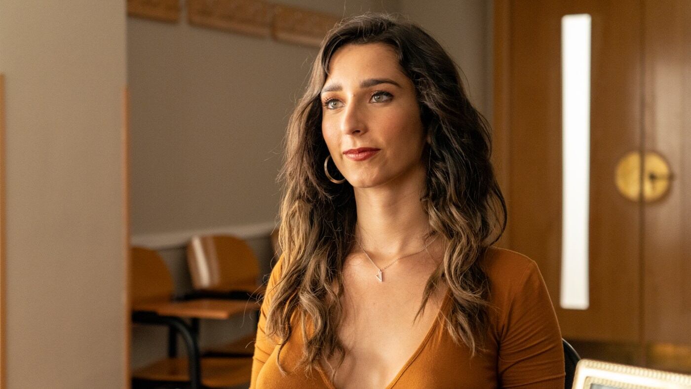 Lola Rodríguez como Valeria Vegos en la serie "Veneno" (Foto: HBO Max)