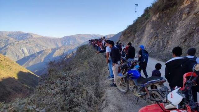 Huancavelica: cuatro fallecidos y 10 heridos graves deja despiste de camioneta en Salcabamba