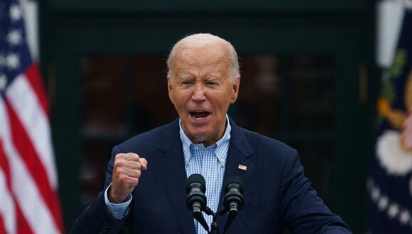 El presidente estadounidense, Joe Biden, pronuncia un discurso en las celebraciones del Día de la Independencia de Estados Unidos en el jardín sur de la Casa Blanca en Washington, DC, Estados Unidos, el 4 de julio de 2024. (Foto de EFE/EPA/WILL OLIVER)