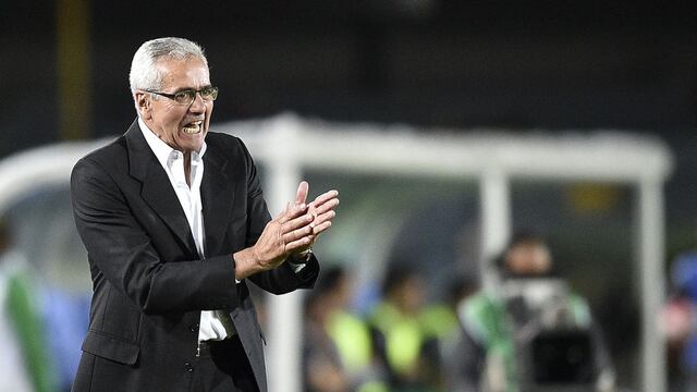 Gregorio Pérez analiza el presente de la U en su retorno a Lima por presentación de libro de Jean Ferrari.