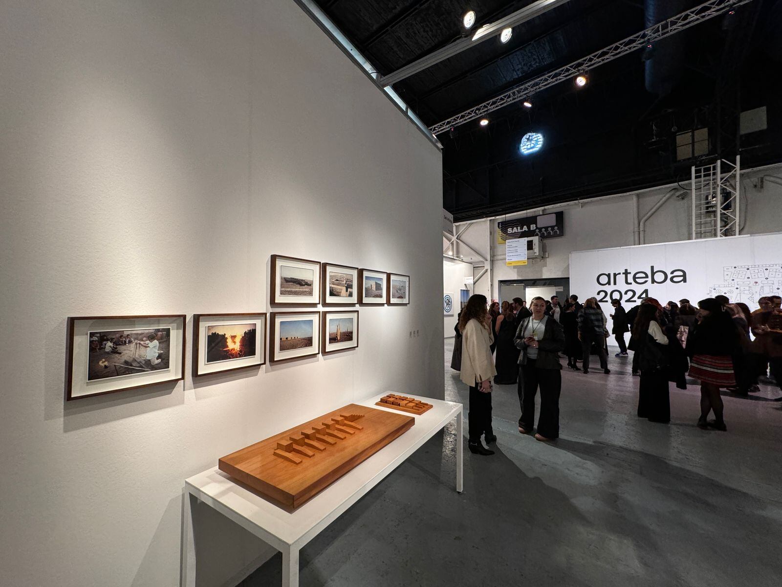 Durante la exposición de arte la galería Del Infinito se posiciona como la mejor propuesta artística de ArtBA. (Foto: Herman Schwarz)
