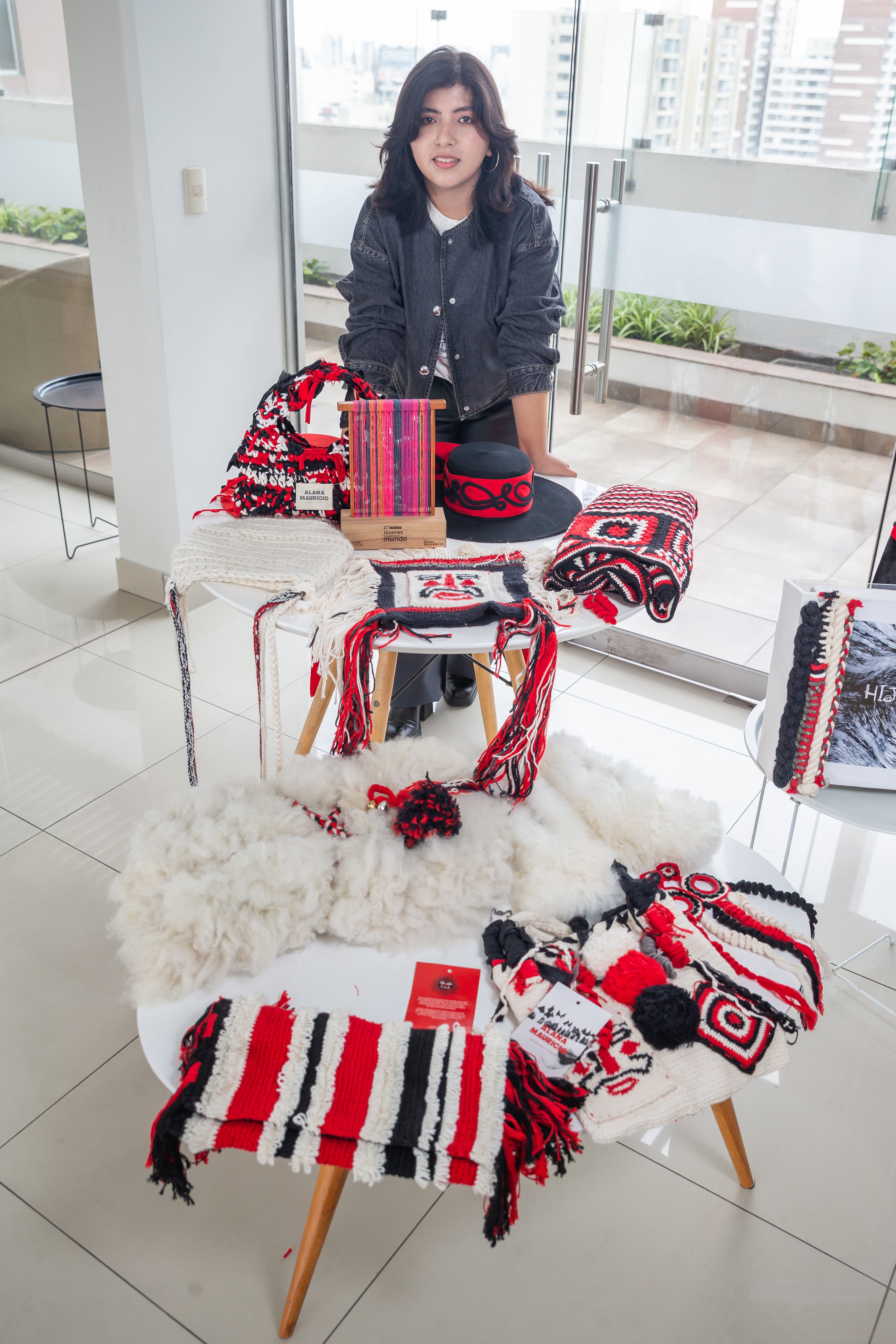 Este año, el lema del concurso fue Origen, que buscó fomentar nuestro legado milenario como fuente de inspiración. En esa línea, Mauricio se sumergió en la historia detrás del Qoyllur Riti. (Foto: Allen Quintana)