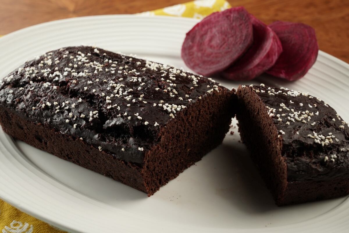 Brownie de beterraga. (Foto: Editorial Planeta/ Cortesía)