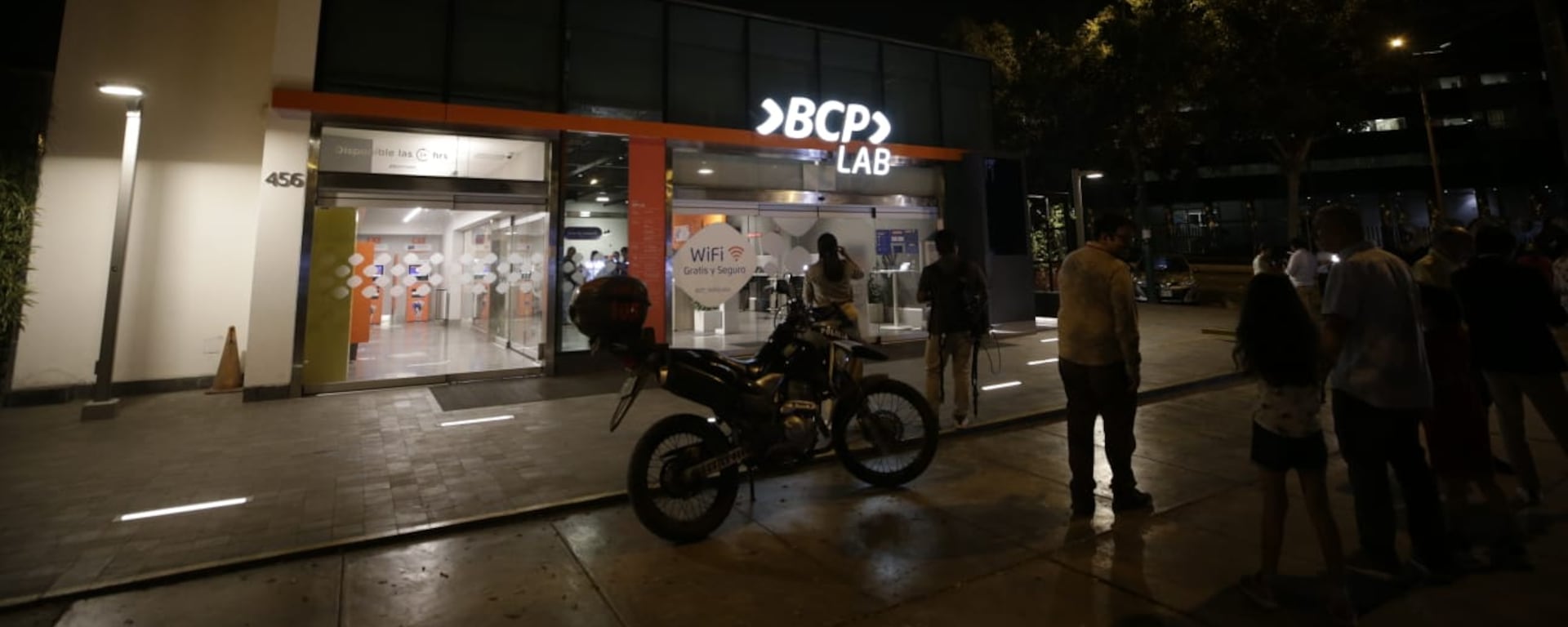 Robo de agencia del BCP en La Molina: Dos minutos, 70 mil soles y un “plan de película” que permitió la acción criminal
