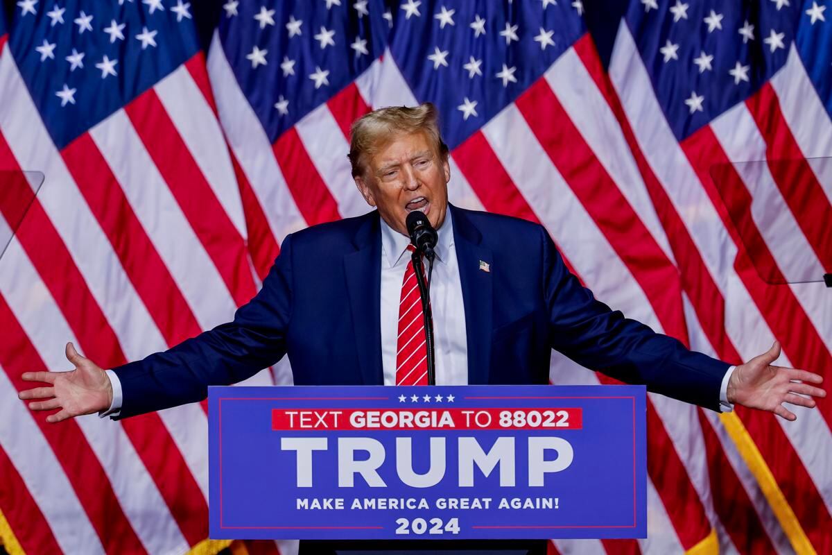 El expresidente de Estados Unidos y candidato presidencial republicano Donald Trump habla durante un evento de campaña en el Forum River Center en Rome, Georgia, Estados Unidos, el 9 de marzo de 2024. (Foto de EFE/EPA/ERIK S. LESSER)