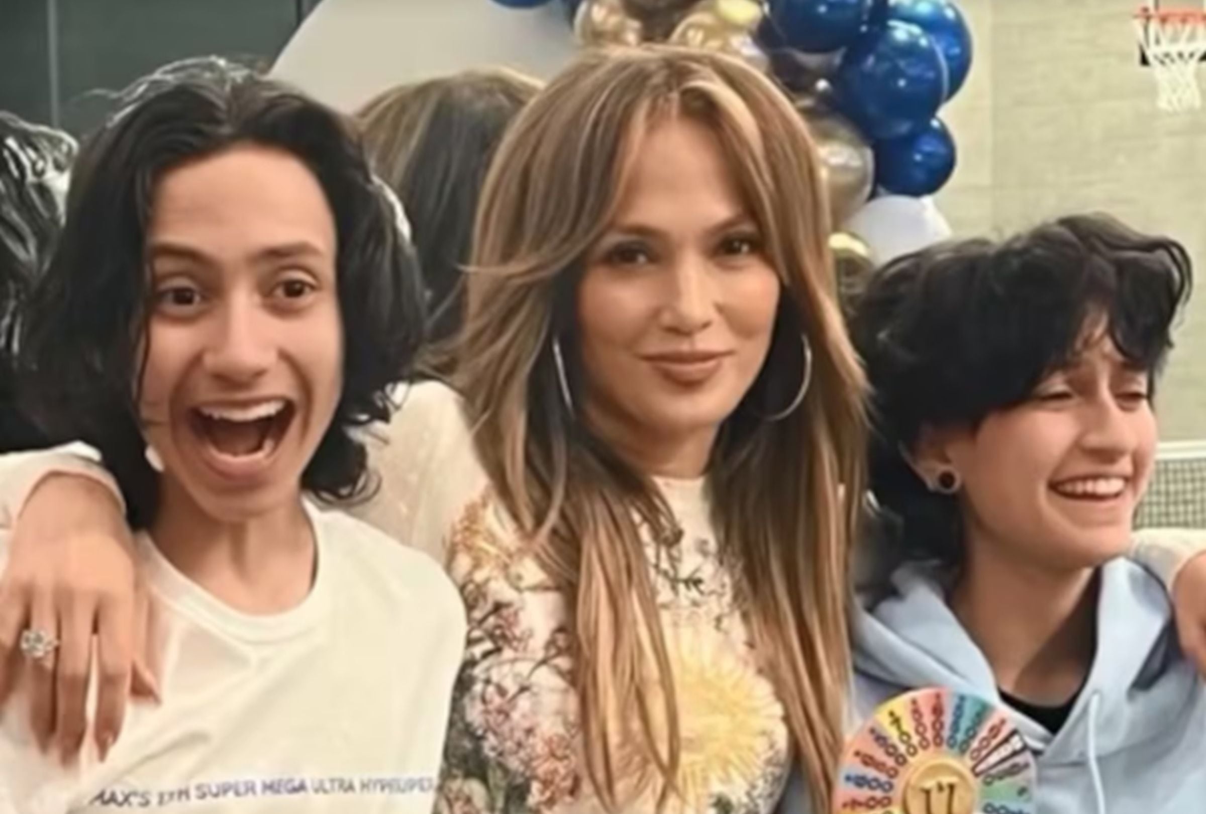 Jennifer Lopez habló sobre el hecho de que sus hijos pronto irán a la universidad. (Foto: @jlo / Instagram)