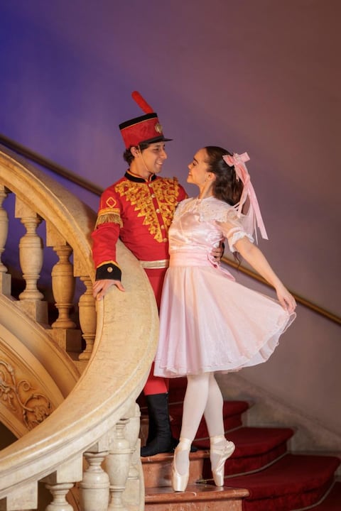 En la foto, María Fernanda de Oliveira (Clara) y Aschlly Fernández (Cascanueces).