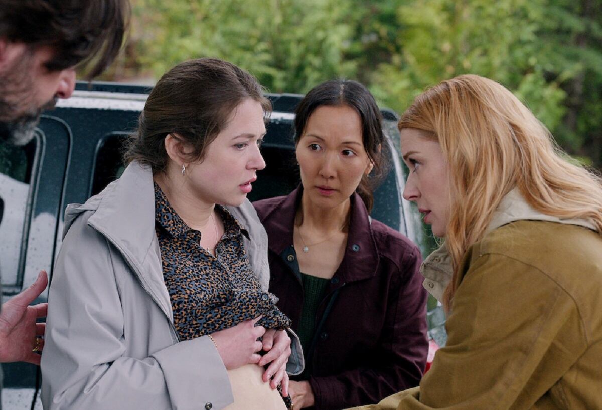 Mel (Alexandra Breckenridge) ayudó a su paciente embarazada en una emergencia en la temporada 6 de "Virgin River" (Foto: Netflix)