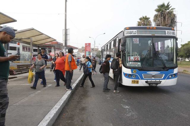 La Línea 22 señaló que lleva desde Carabayllo hasta Jesús María se desplaza con normalidad por la Panamericana Norte. Foto: Joseph Angeles/ @photo.gec
