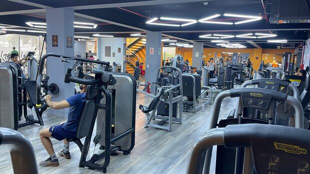 Las sugerencias del consumo de suplementos nutricionales suelen tener mayor acogida en gimnasios y centros de entrenamiento. (Archivo)