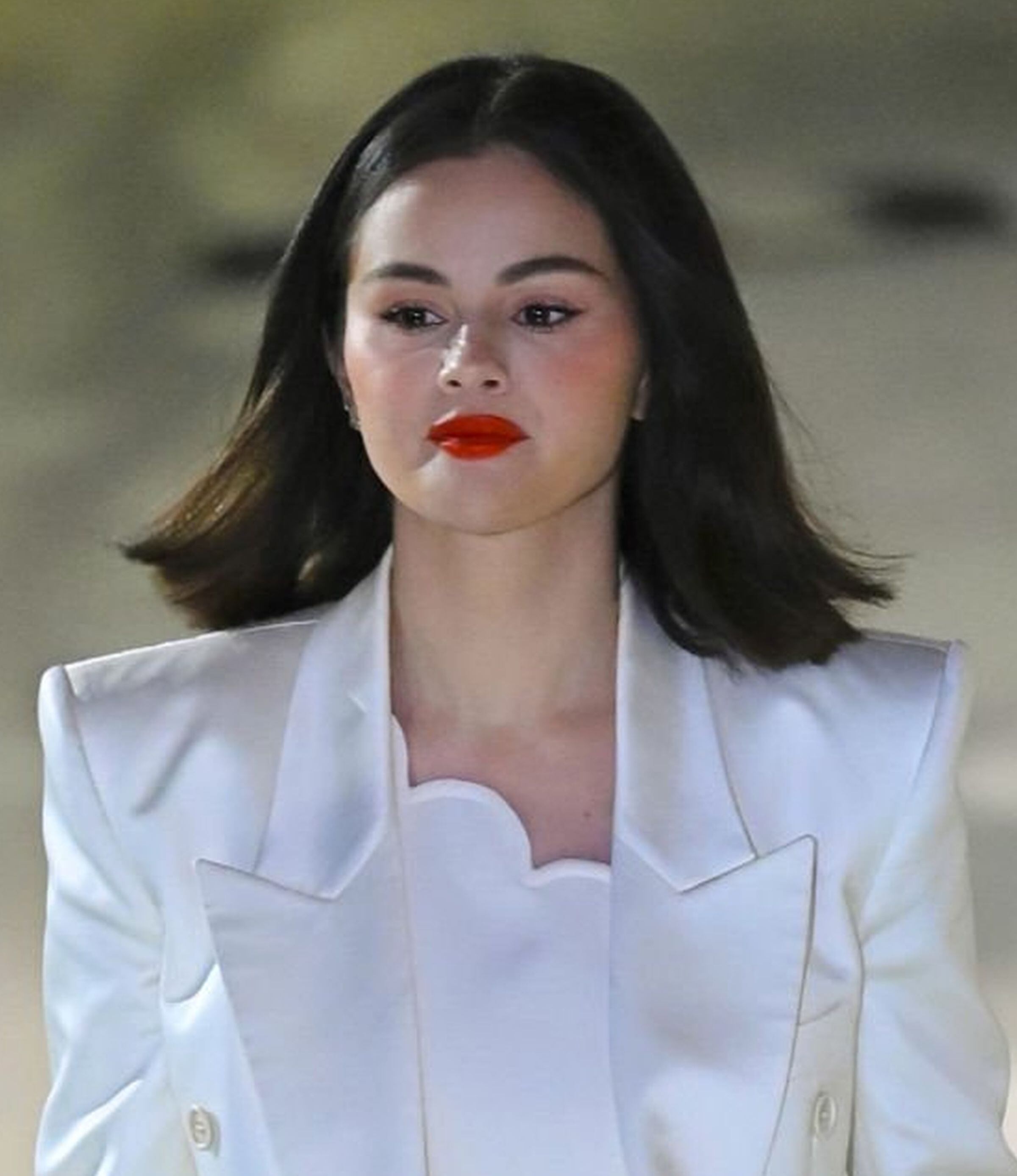 Si bien Selena Gomez intenta no mirar los comentarios que hay en Internet sobre su apariencia, al final los acaba viendo. (Foto: BKNY / Bauer-Griffin / Getty Images)