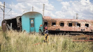 Al menos 18 muertos tras accidente de trenesen Angola